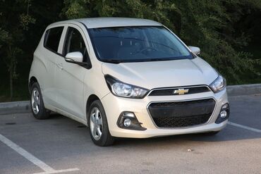 обмен машину: Chevrolet Spark: 2016 г., 1 л, Автомат, Бензин, Хэтчбэк