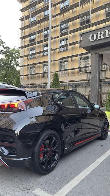 Hyundai: Hyundai Veloster: 2021 г., 2 л, Робот, Бензин, Хэтчбэк — 4