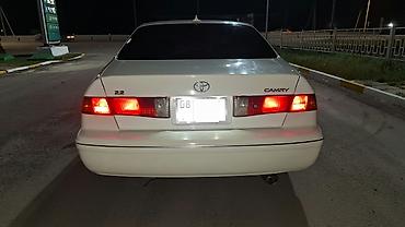 Toyota: Toyota Camry: 1999 г., 2.2 л, Автомат, Бензин, Седан — 2