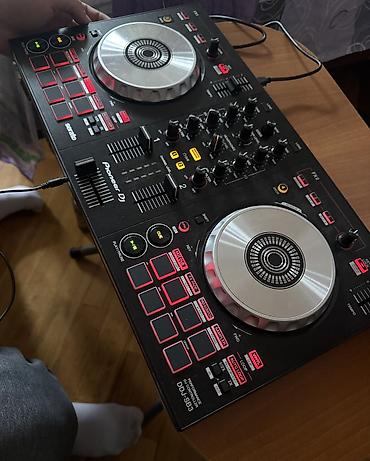 Pioneer DJ DDJ‑SB3 DJ kontrolleri - Serato DJ Lite ilə işləyir