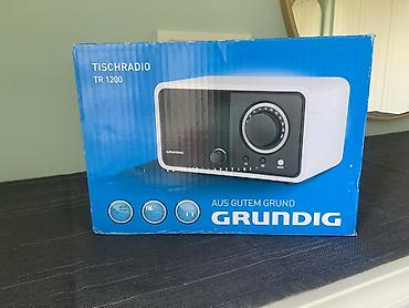 1200: GRUNDIG TR 1200 masaüstü radio Rəngi Bəyaz parlaq Grundig əfsanəvi — 1
