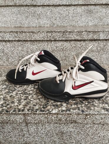 bally patike: Nike, Veličina - 27, Vodootporne na lalafo.rs bally patike: Nike, Veličina - 27, Vodootporne