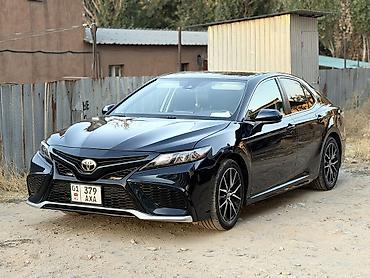 town car: Toyota Camry: 2021 г., 2.5 л, Автомат, Бензин, Седан — 1