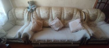 Divan və kreslo dəstləri: İşlənmiş Divan və iki kreslo