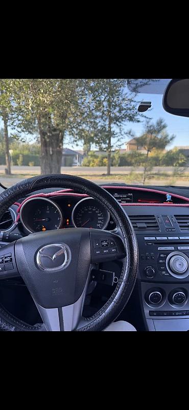 Mazda: Mazda 3: 2010 г., 1.6 л, Механика, Дизель, Хэтчбэк — 2