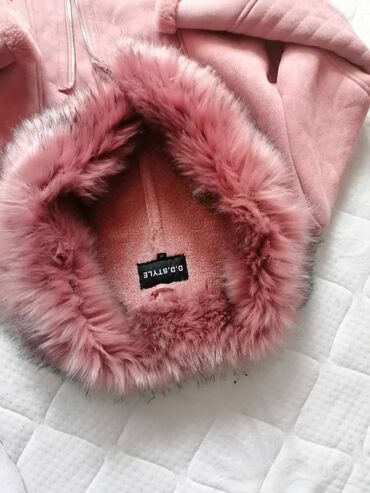 Mantili: M, Upotrebljenо, bоја - Roze — 2