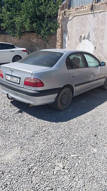 Toyota Avensis: 2000 г., Кол менен иштөөчү, Седан — 3