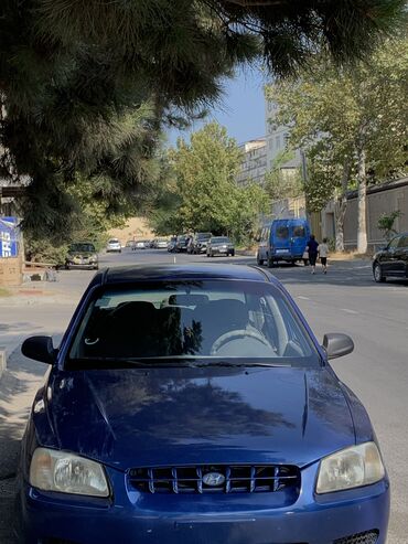 Hyundai Accent: 1.6 л | 2001 г. Седан