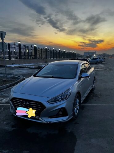 Hyundai: Сдаётся в аренду 
на длинный срок 
сутка 1800
залог 15000