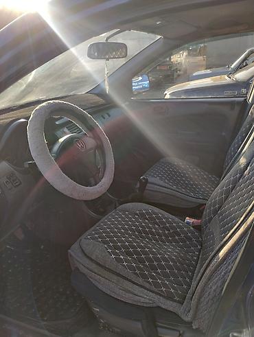 Honda: Honda HR-V: 2000 г., 1.6 л, Механика, Бензин, Кроссовер — 8