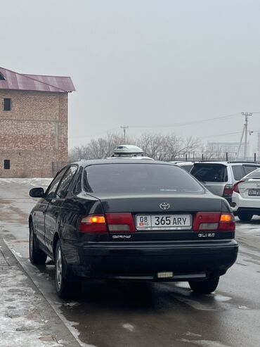 Toyota: Toyota Carina: 1997 г., 2 л, Механика, Бензин, Седан