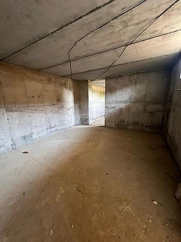 Продажа коттеджей и домов: Кочкор-Ата шаарында 5 бөлмөлүү үй сатылат. Жери 10 сотых,жер төлөсү 2 — 11