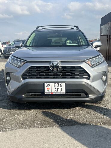 електро кара: Toyota RAV4: 2019 г., 2.5 л, Автомат, Бензин, Кроссовер