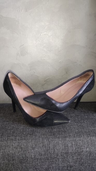 Туфли: 1)Макасы кожа лёгкие,оч мягкиестелька - подушечка( размер — 8