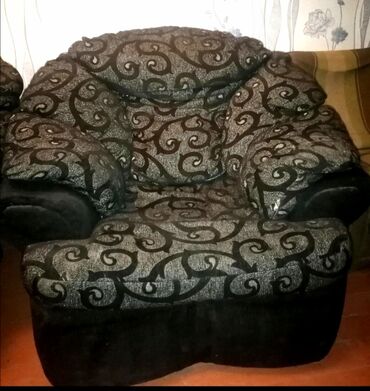 Divan və kreslo dəstləri: Klassik divan, Divan — 3