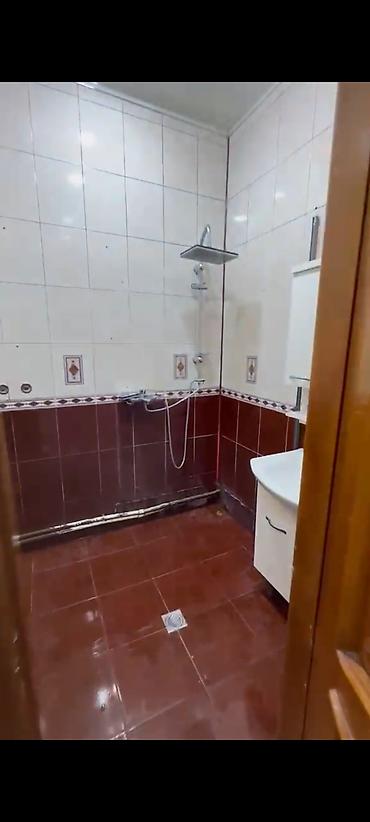 evler bine: Nərimanov metrosuna piyada 10 dəqiqə məsafədə yerləşən 4 otaqlı ev — 3
