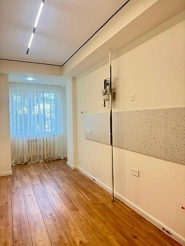 61: 1 комната, 44 м², парк Фучика Элитка, 3 этаж, Дизайнерский ремонт — 2