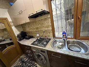 Mətbəx mebeli: Mətbəx mebeli satılır Eni 48 uzunluq 3.56 sm Univalnik daxil ela — 2