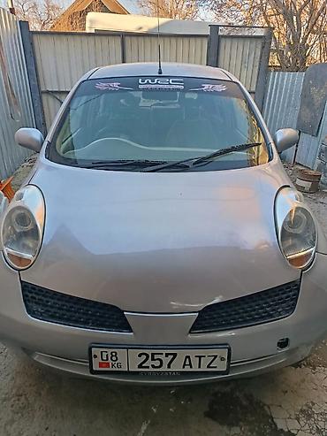 Nissan March: 2003 г., Хэтчбэк