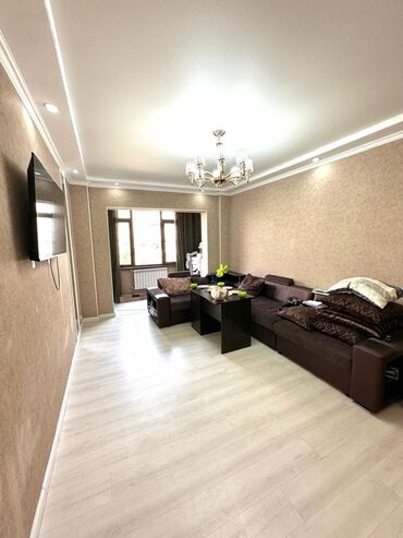 горького дом: 3 комнаты, 62 м², 105 серия, 3 этаж, Евроремонт