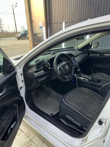 Honda: Honda Civic: 2017 г., 2 л, Вариатор, Бензин, Седан — 5