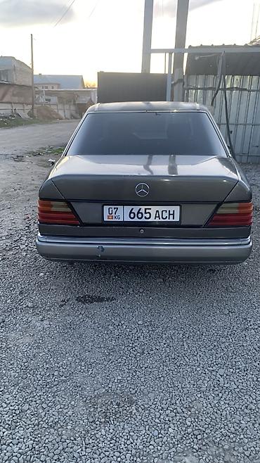 Mercedes-Benz: Mercedes-Benz 220: 1992 г., 2.3 л, Ручные, Бензин, Седан — 11