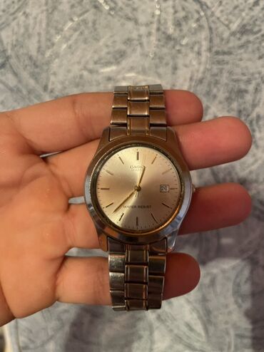 cins pencekler instagram: Qol saatı, Casio, rəng - Qızılı