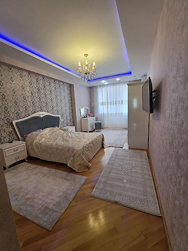 Сниму квартиру: 3 комнаты, 140 м² — 4