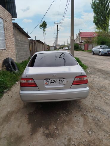 продаю ниссан блюберд: Nissan Bluebird: 1998 г., 1.8 л, Автомат, Бензин