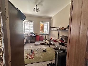 Долгосрочная аренда домов: 330 м², 6 комнат и более, Студентам — 13