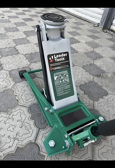 Автосервисное оборудование: Низкопрофильный подкатной домкрат Leeder Tools, 3 тонны - — 2