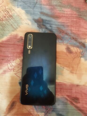 vivo x200pro: Vivo S16 Pro, 256 GB, Barmaq izi