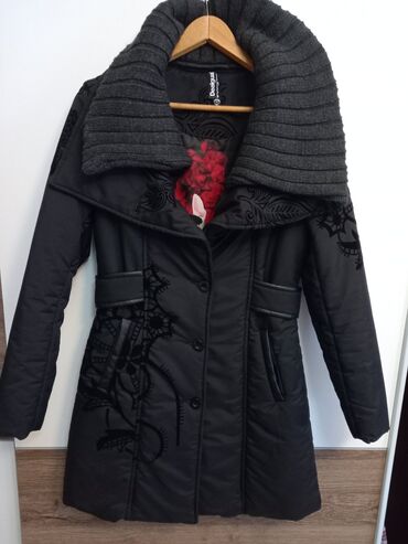 zimske jakne srbija: Desigual, M (EU 38), Floral, With lining