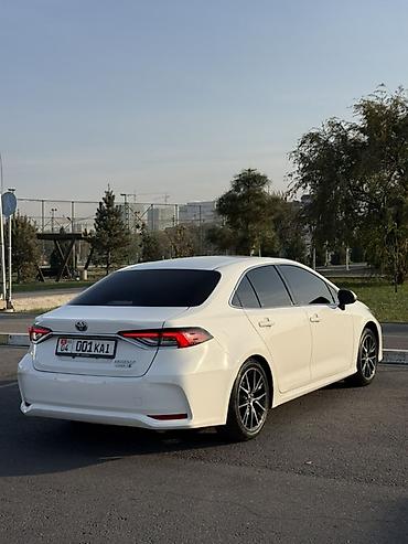 fit rs: Toyota Corolla: 2022 г., 1.8 л, Автомат, Бензин, Седан — 7