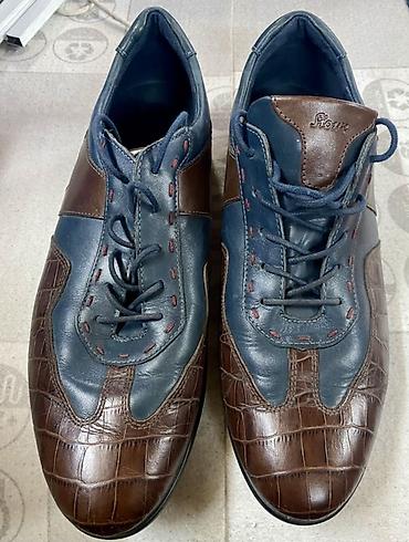 Кроссовки и спортивная обувь: Мужская обувь — набор из 3 пар Каждая по 1500 Состояние нового носили — 2