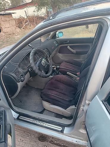 Volkswagen: Volkswagen Golf Variant: 2000 г., 1.6 л, Механика, Универсал — 12