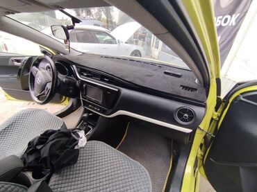 панель на спринтер: Ворсовые Накидка на панель Toyota, цвет - Черный