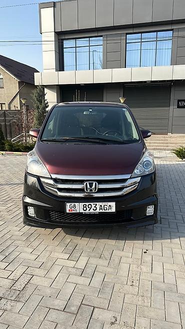 семорка 07: Honda Stepwgn: 2009 г., 2 л, Автомат, Бензин, Минивэн — 3