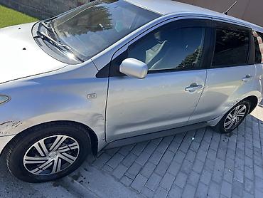 lada 2113: Toyota Ist: 2003 г., 1.3 л, Автомат, Бензин, Хэтчбэк — 6