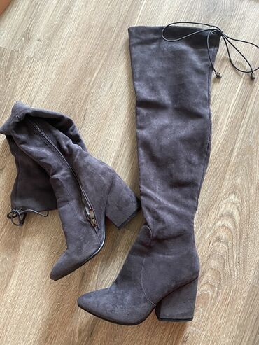 Сапоги: Продаю сапоги деми+зима Продаю сапоги деми+зима Цвет серый Размер 37 — 6