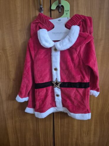 Ostala dečija odeća: 2 vrste komplet odelca za Deda Mraza. 1. Plišana pidžamica i — 5