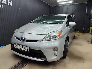 aion 60i: Toyota Prius: 2014 г., 1.8 л, Автомат, Гибрид, Хэтчбэк — 10