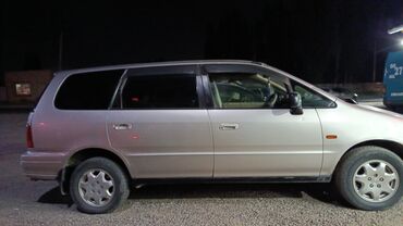 шины на тико: Honda Odyssey: 1996 г., 2.2 л, Автомат, Бензин, Минивэн