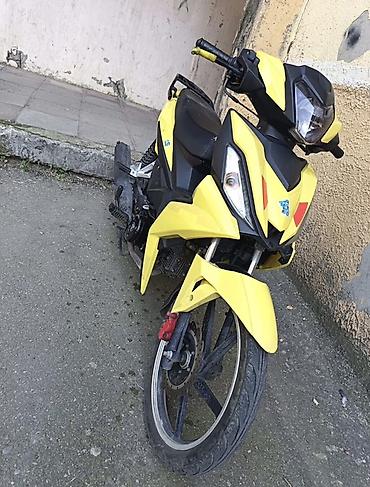 elektrik skuterlər: Moped/scooter – sarı-qara rəngli şəhər modeli Texniki xüsusiyyətlər — 2