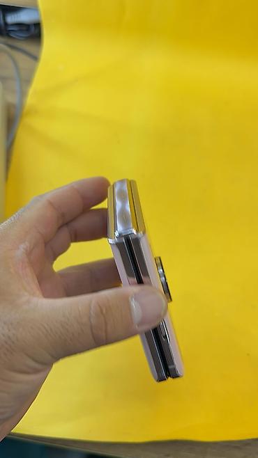 3 нитка: Oppo Find N3 Flip, Б/у, 512 ГБ, 2 SIM, eSIM — 3