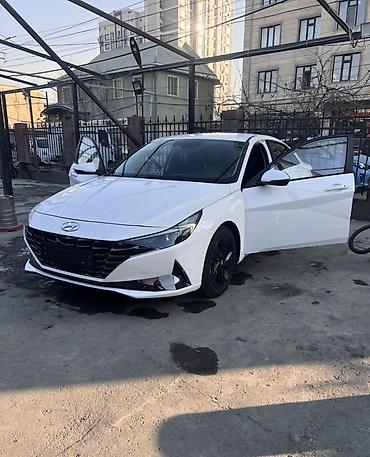 lada 9: Hyundai Elantra: 2020 г., 1.6 л, Гибрид, Седан — 2