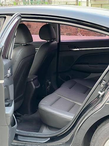 Hyundai: Hyundai Avante: 2019 г., Седан — 9