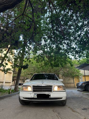turbo az 190 mercedes: Mercedes-Benz 220: 2.2 l | 1994 il Sedan