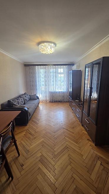 Mənzillər: Həzi Aslanov metrosu, Bravo hipermarket, Nevrocərarhiya xəstəxanası — 8