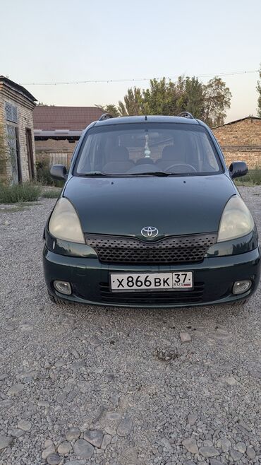 автомобиль ниссан кашкай: Toyota Verso: 1999 г., 1.3 л, Механика, Бензин